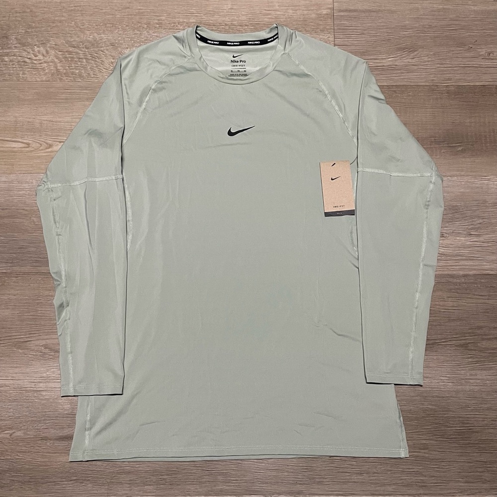 Men’s Nike Pro Dri-Fit long sleeve slim fit fitness top green size XL brand new